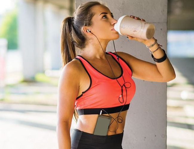 Why Most Women Over 25 Are Protein Deficient (And How to Fix It)
